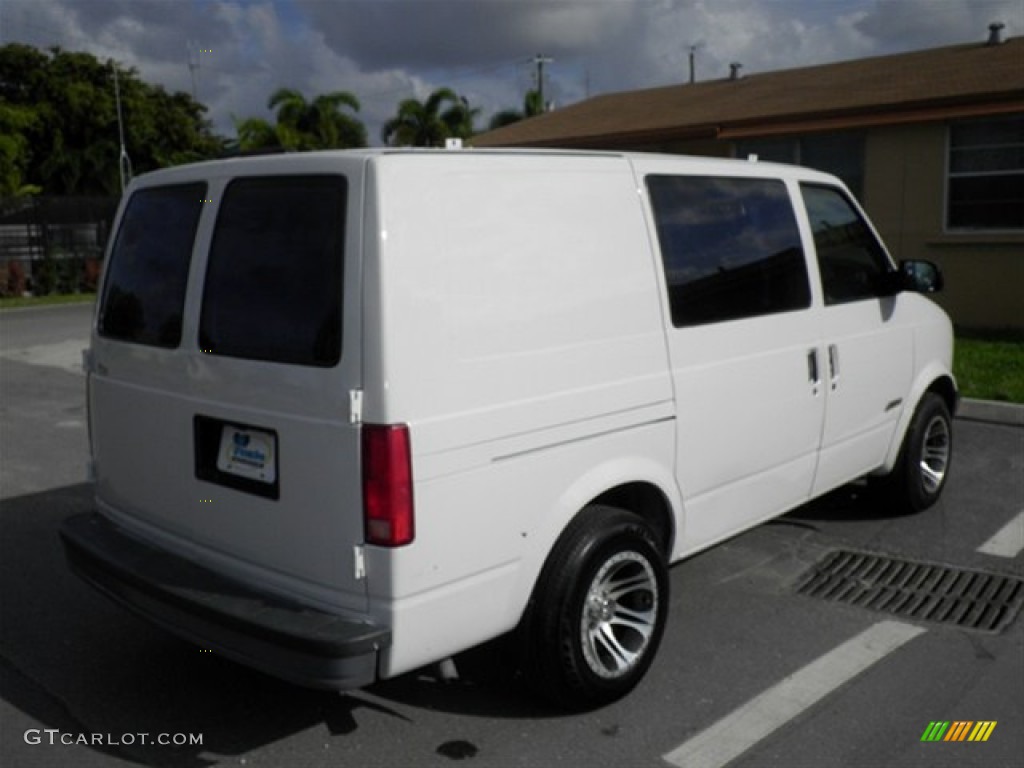 1998 Astro Cargo Van - White / Gray photo #15