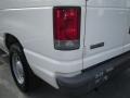 Oxford White - E Series Van E150 Commercial Photo No. 8