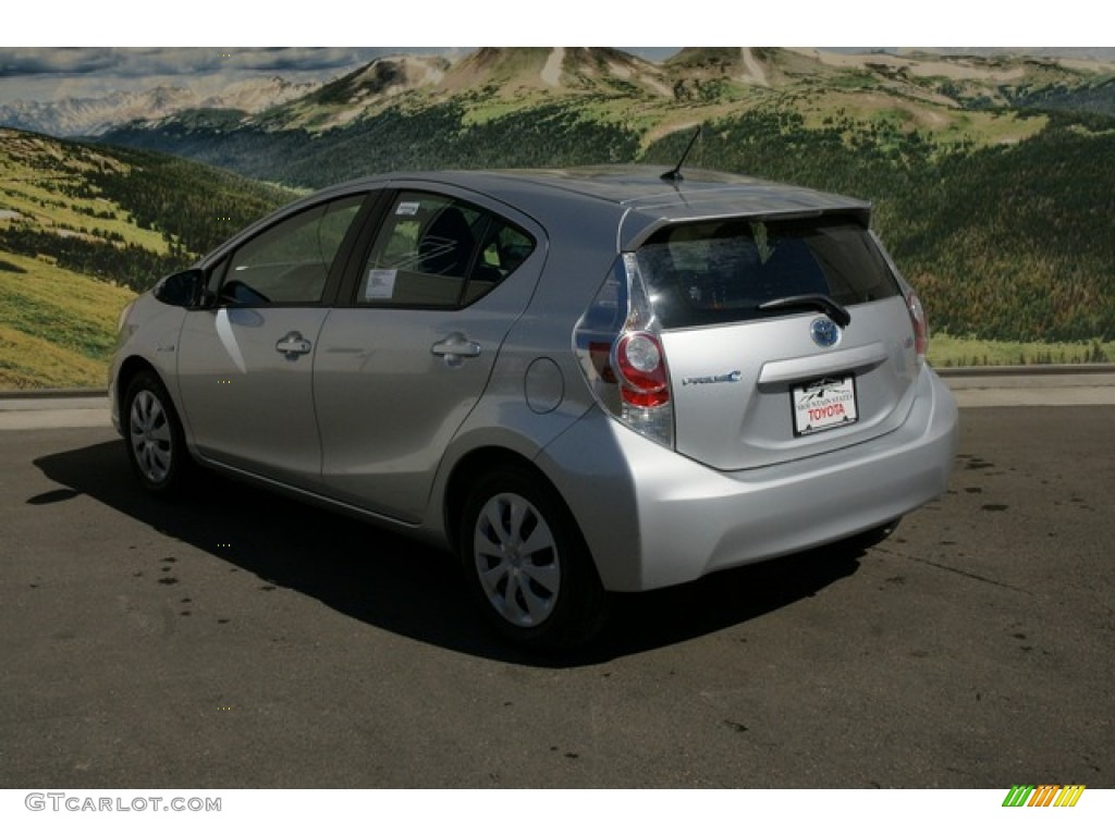 2012 Prius c Hybrid Two - Classic Silver Metallic / Light Blue Gray/Black photo #3