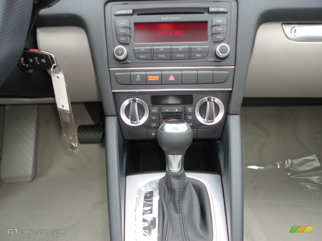 2012 Audi A3 2.0T Controls Photo #62704332