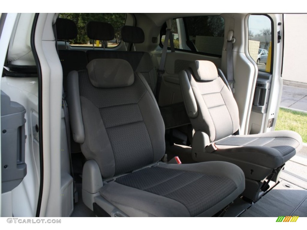 2009 Town & Country LX - Stone White / Medium Slate Gray/Light Shale photo #9
