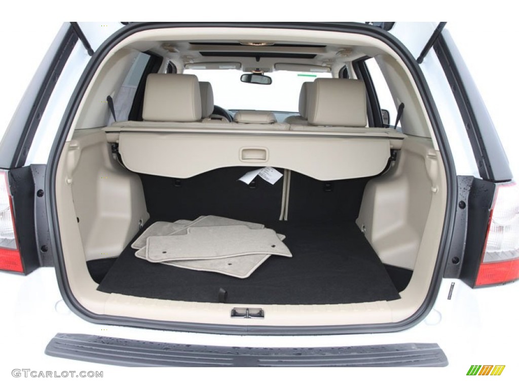 2012 Land Rover LR2 3.2 Trunk Photo #62706934