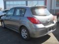 Magnetic Gray - Versa 1.8 SL Hatchback Photo No. 13
