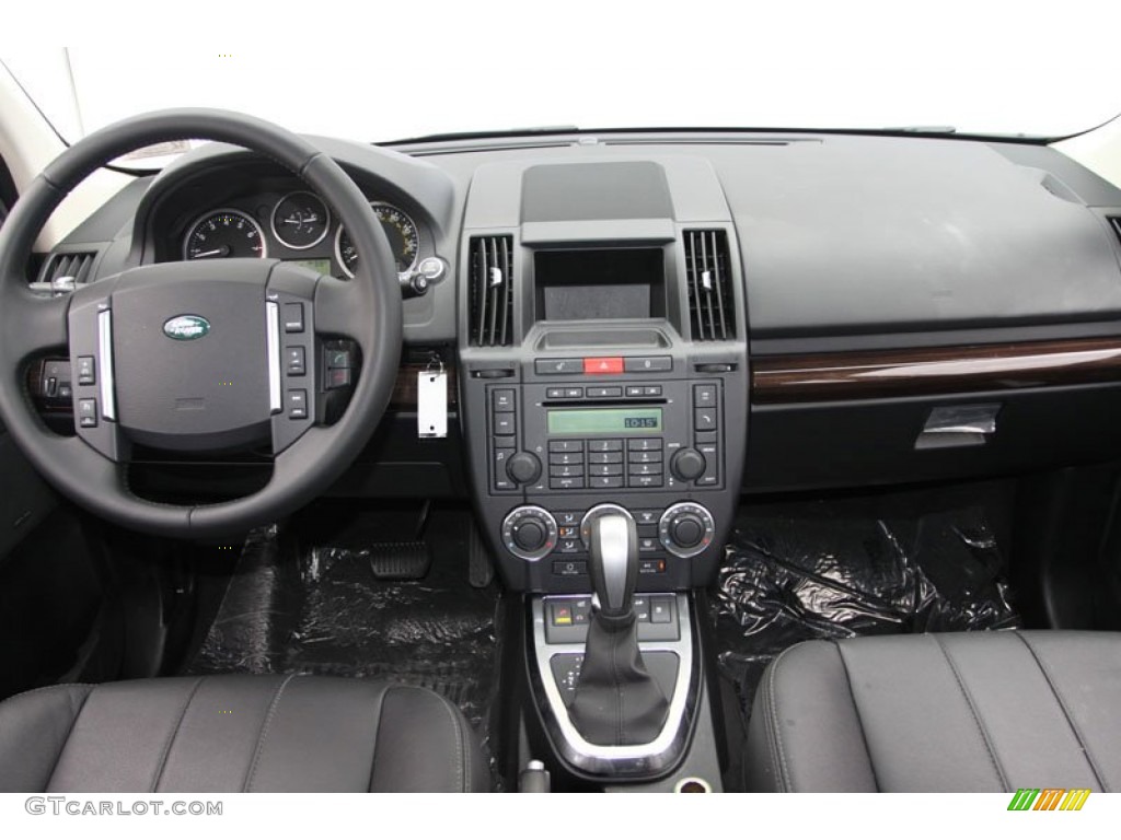 2011 Land Rover LR2 HSE Ebony Dashboard Photo #62707619