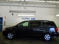 2011 Brilliant Black Crystal Pearl Dodge Grand Caravan Mainstreet  photo #19