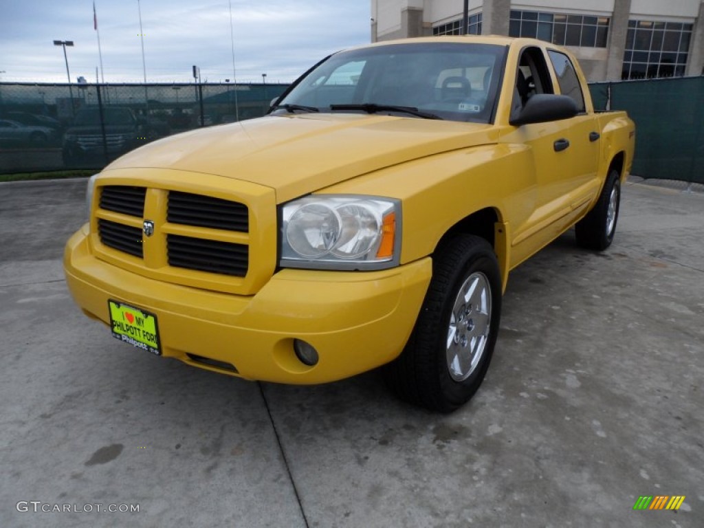 2006 Dakota SLT Sport Quad Cab - Solar Yellow / Medium Slate Gray photo #7