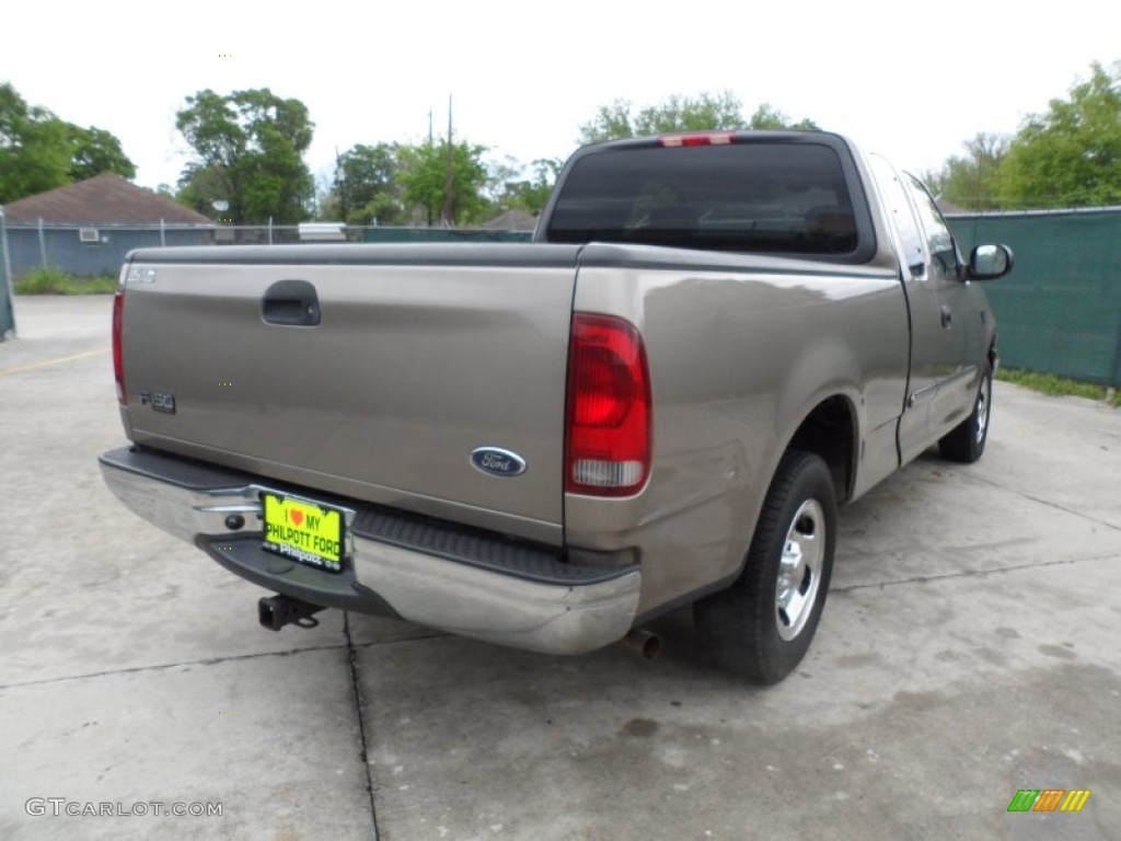 2004 F150 XLT Heritage SuperCab - Arizona Beige Metallic / Heritage Medium Parchment photo #3