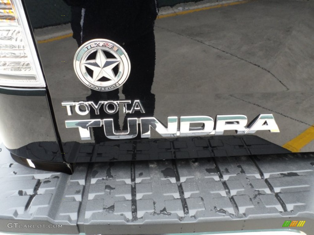 2012 Tundra Texas Edition CrewMax - Black / Graphite photo #18