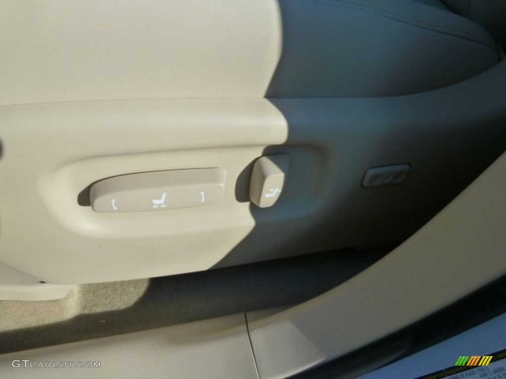 2012 RX 350 AWD - Starfire White Pearl / Parchment photo #14