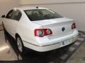 Candy White - Passat Komfort Sedan Photo No. 7