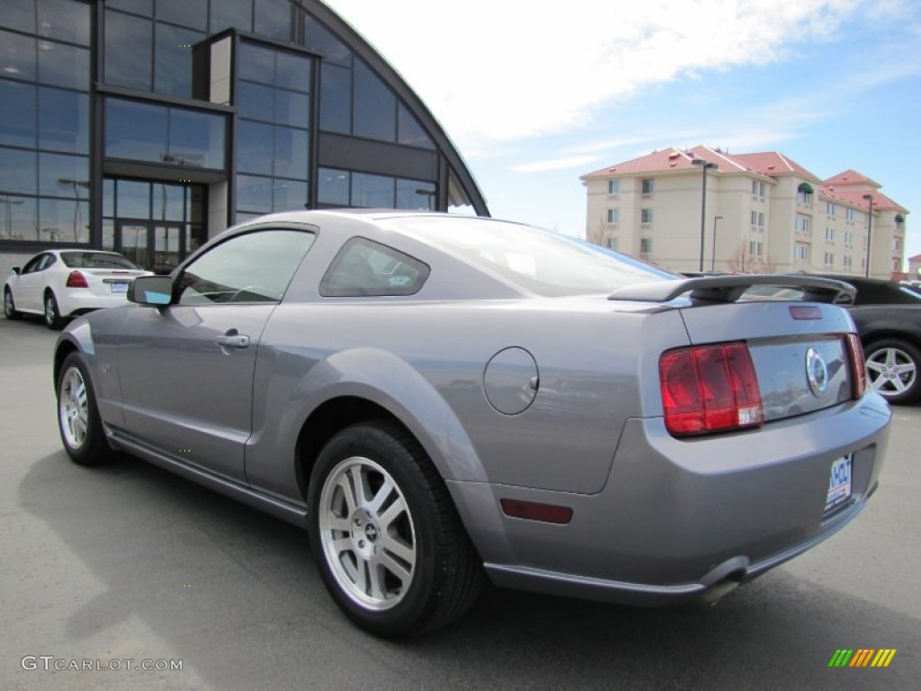 2006 Mustang GT Deluxe Coupe - Tungsten Grey Metallic / Dark Charcoal photo #5