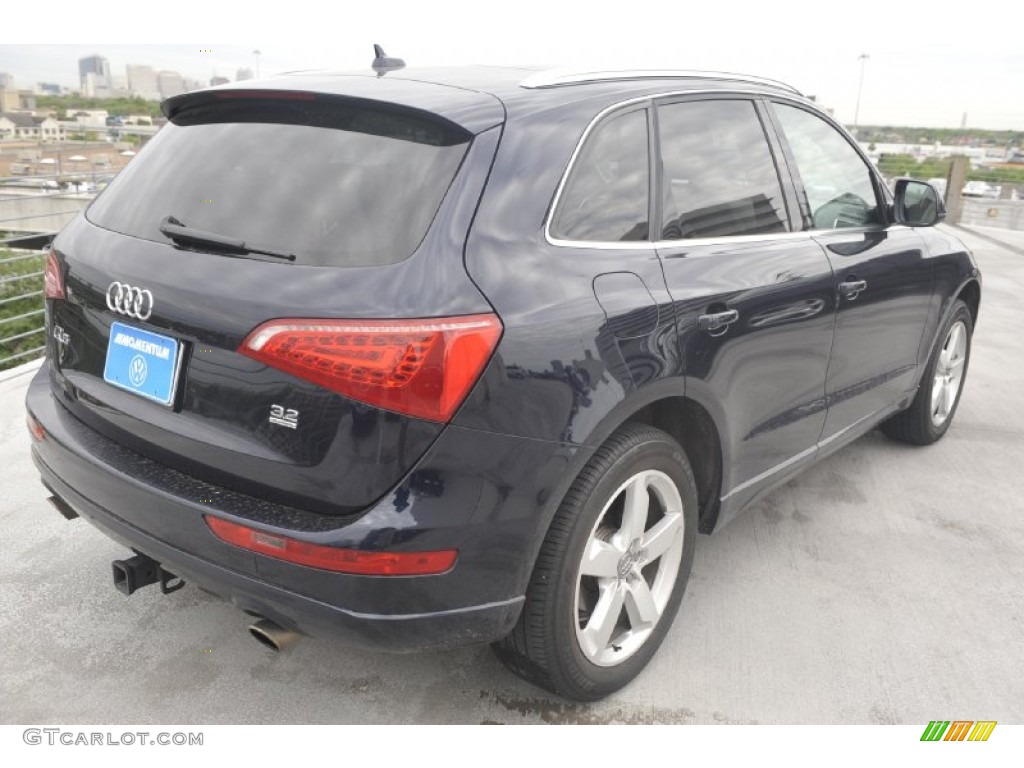 2009 Q5 3.2 Premium quattro - Deep Sea Blue Pearl Effect / Light Gray photo #5
