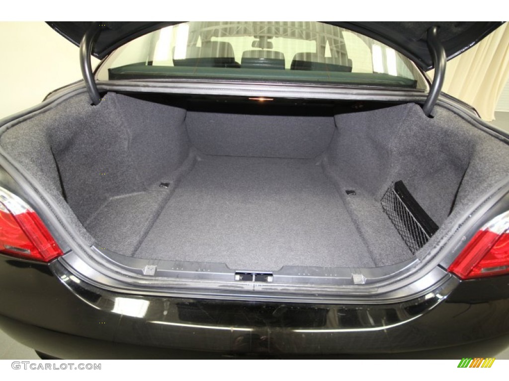 2010 BMW 5 Series 528i Sedan Trunk Photo #62722880