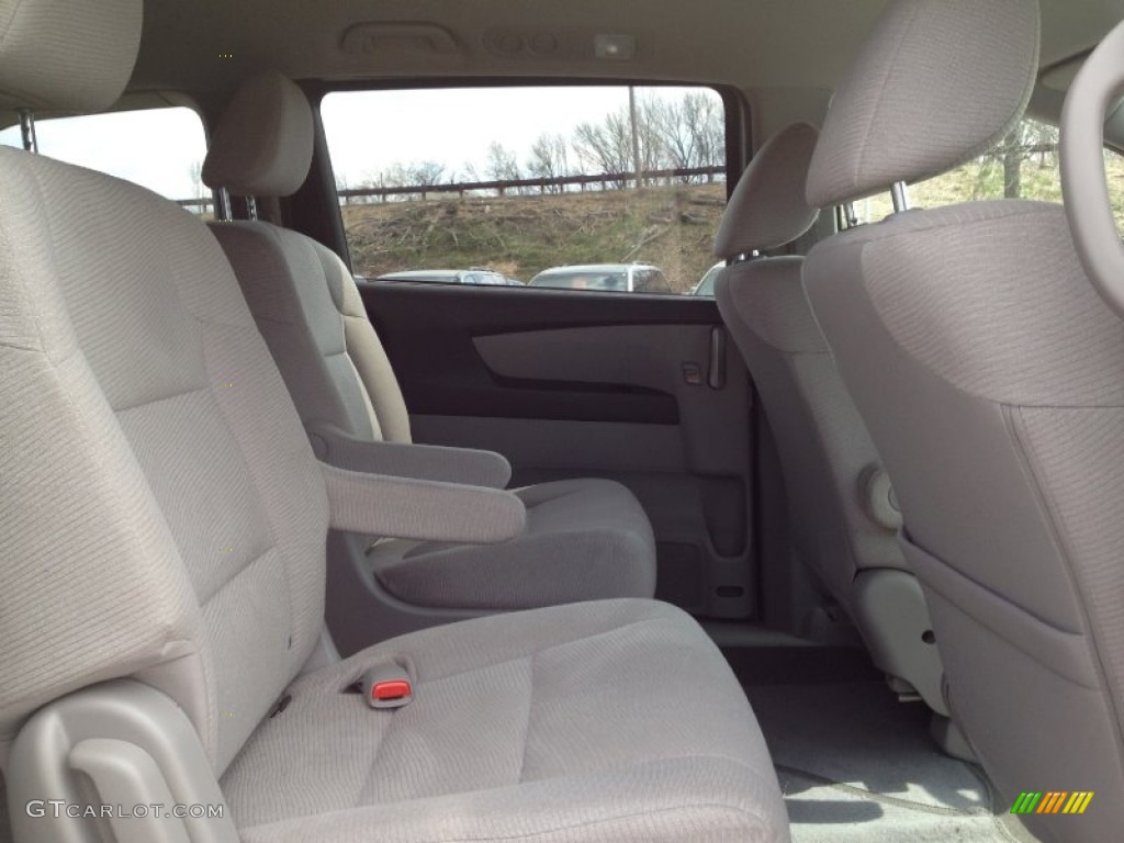 2011 Odyssey LX - Alabaster Silver Metallic / Gray photo #16