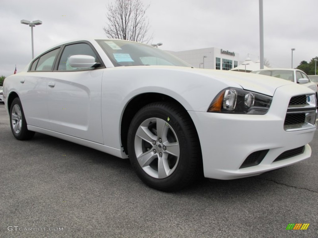2012 Charger SE - Bright White / Black/Light Frost Beige photo #4