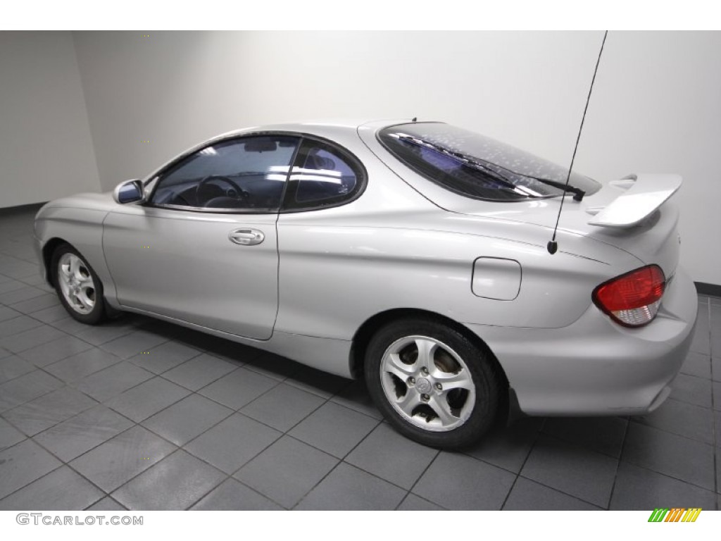 2001 Tiburon  - Super Silver / Black/Gray photo #5