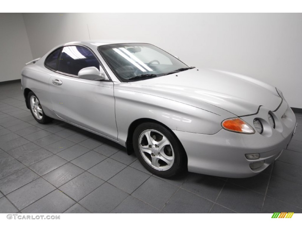 2001 Tiburon  - Super Silver / Black/Gray photo #8