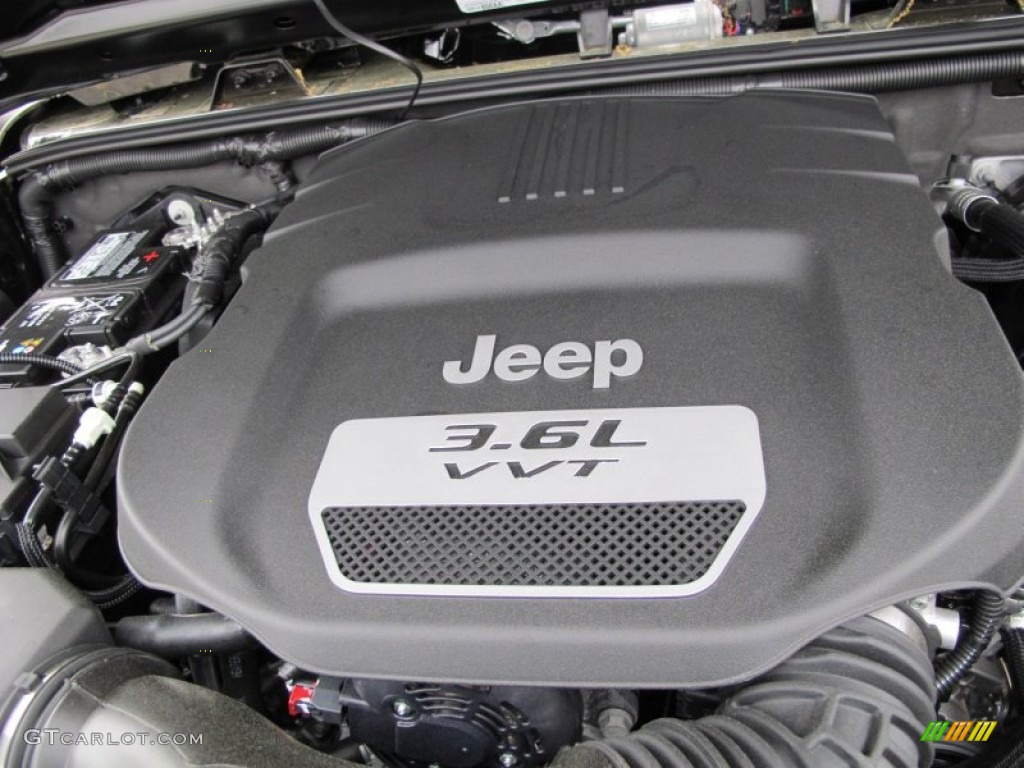 2012 Jeep Wrangler Sport 4x4 3.6 Liter DOHC 24-Valve VVT Pentastar V6 Engine Photo #62725618