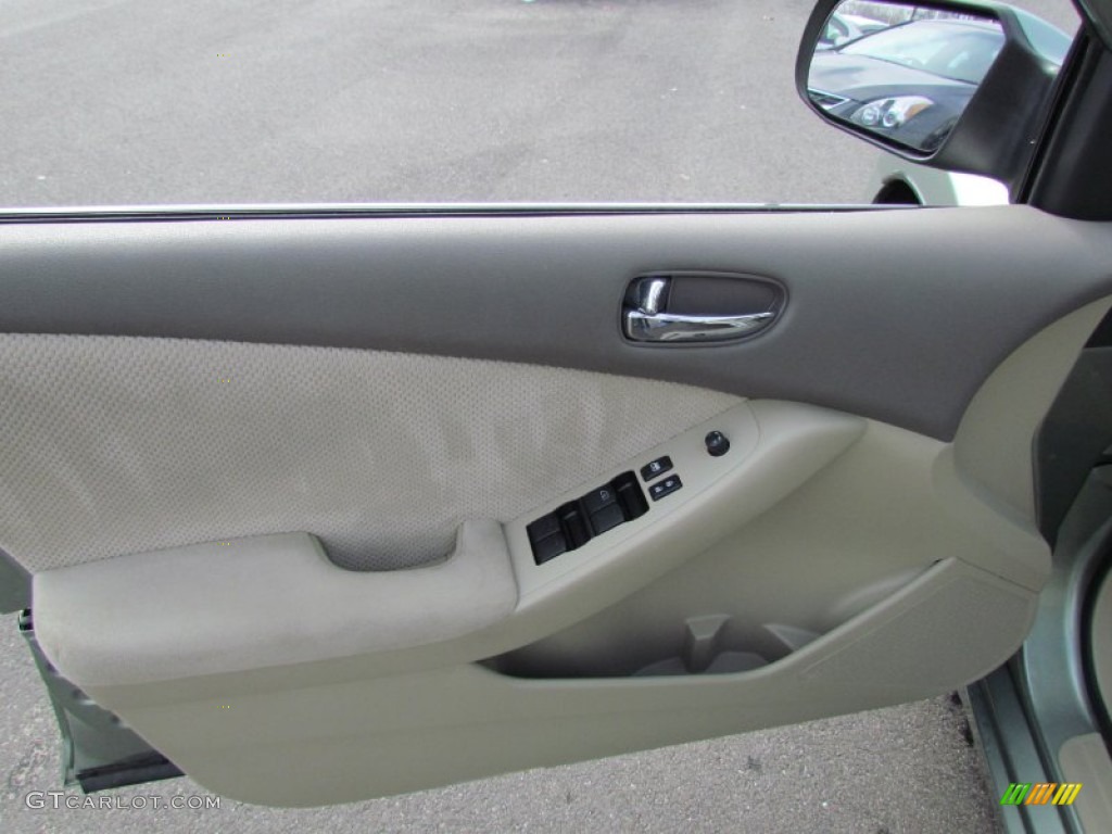 2007 Nissan Altima 2.5 S Blond Door Panel Photo #62732896
