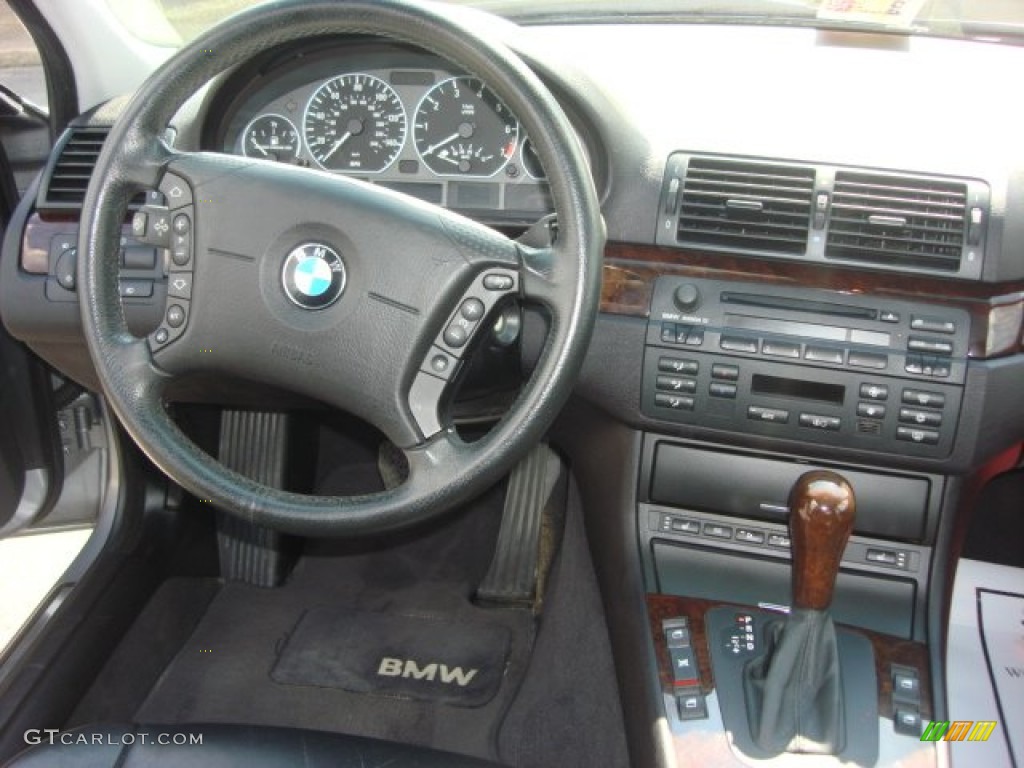 2004 3 Series 330xi Sedan - Silver Grey Metallic / Black photo #11