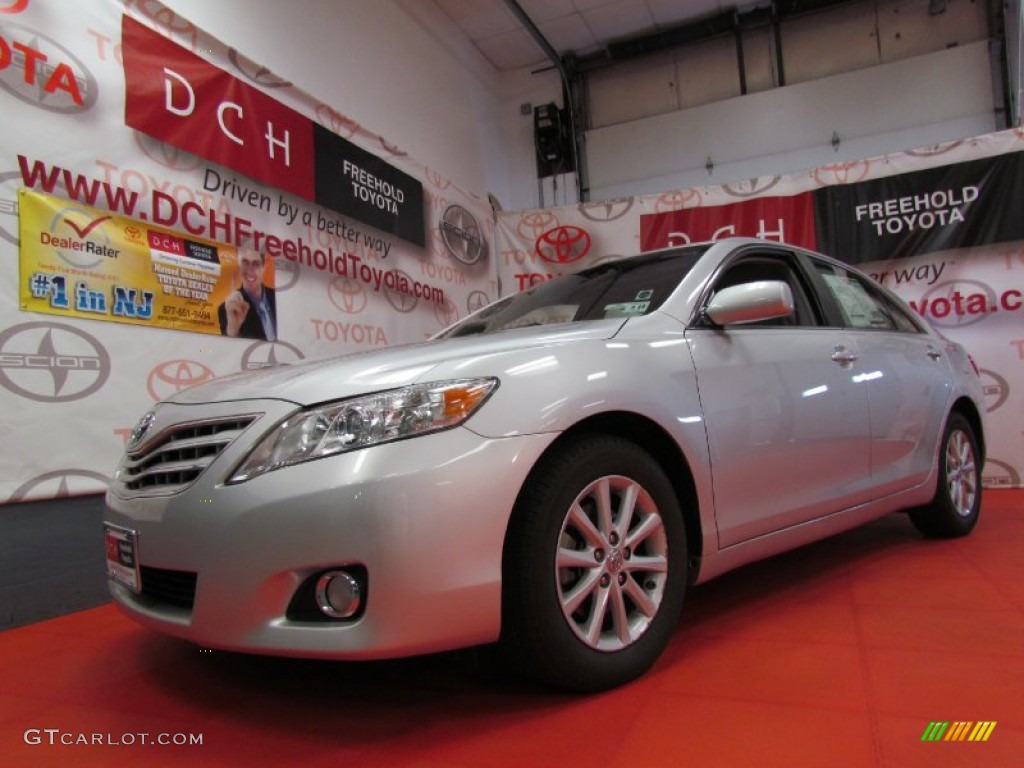 2010 Camry XLE - Classic Silver Metallic / Ash Gray photo #1