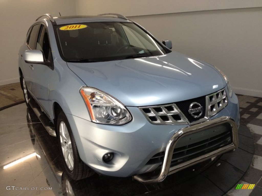2011 Rogue SL AWD - Frosted Steel Metallic / Black photo #2