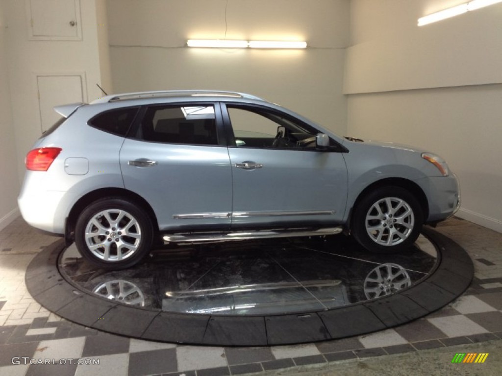 2011 Rogue SL AWD - Frosted Steel Metallic / Black photo #3