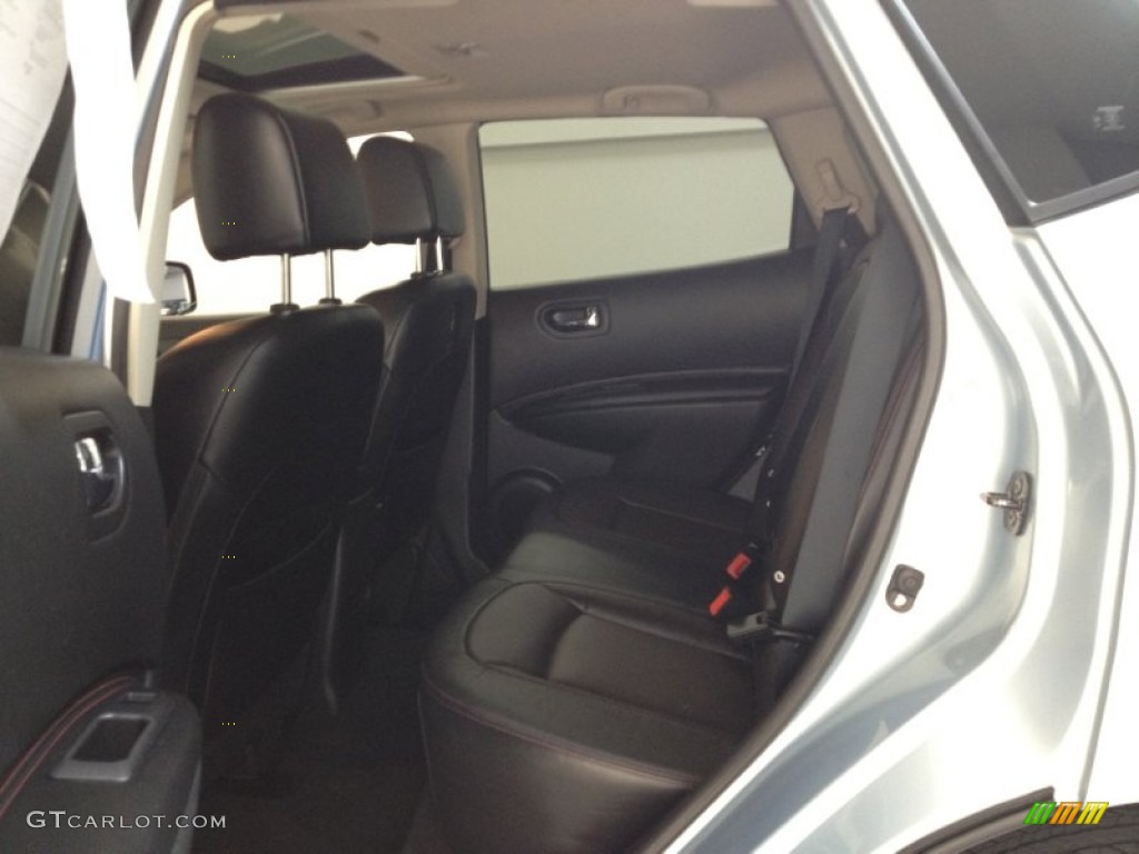 2011 Rogue SL AWD - Frosted Steel Metallic / Black photo #8