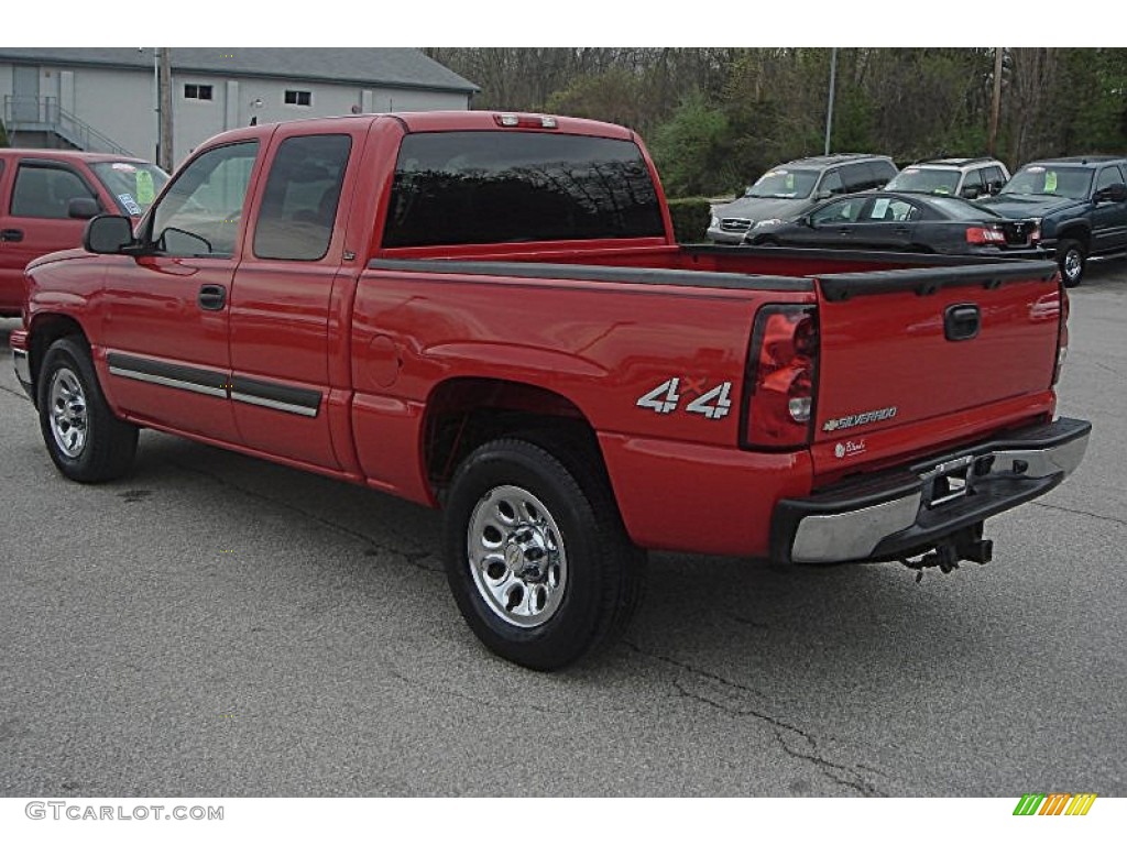 2007 Silverado 1500 Classic LT Extended Cab 4x4 - Victory Red / Dark Charcoal photo #43