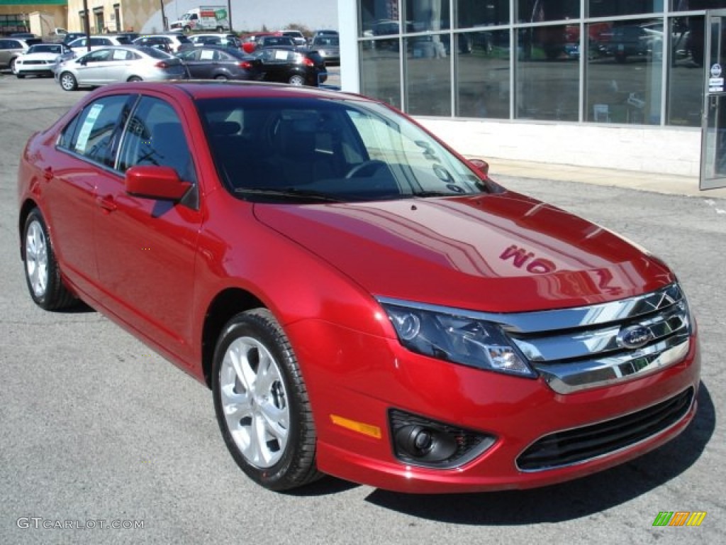 2012 Fusion SE - Red Candy Metallic / Charcoal Black photo #2