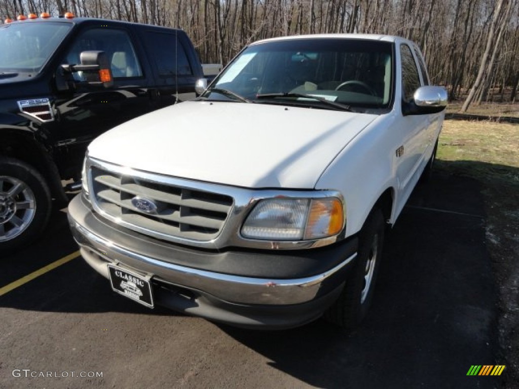 Oxford White Ford F150