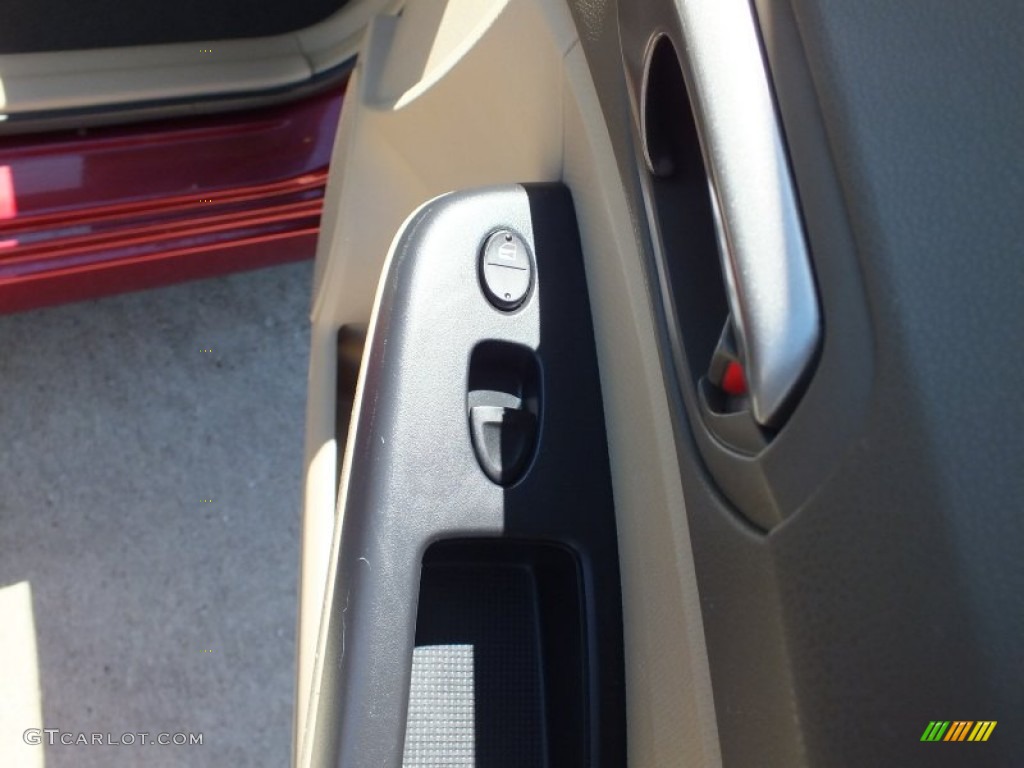 2007 Civic LX Sedan - Tango Red Pearl / Ivory photo #17