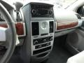 2009 Chrysler Town & Country Touring Controls