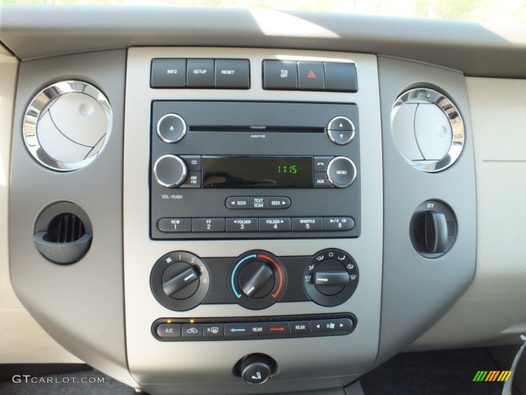 2012 Ford Expedition XLT Controls Photo #62763079