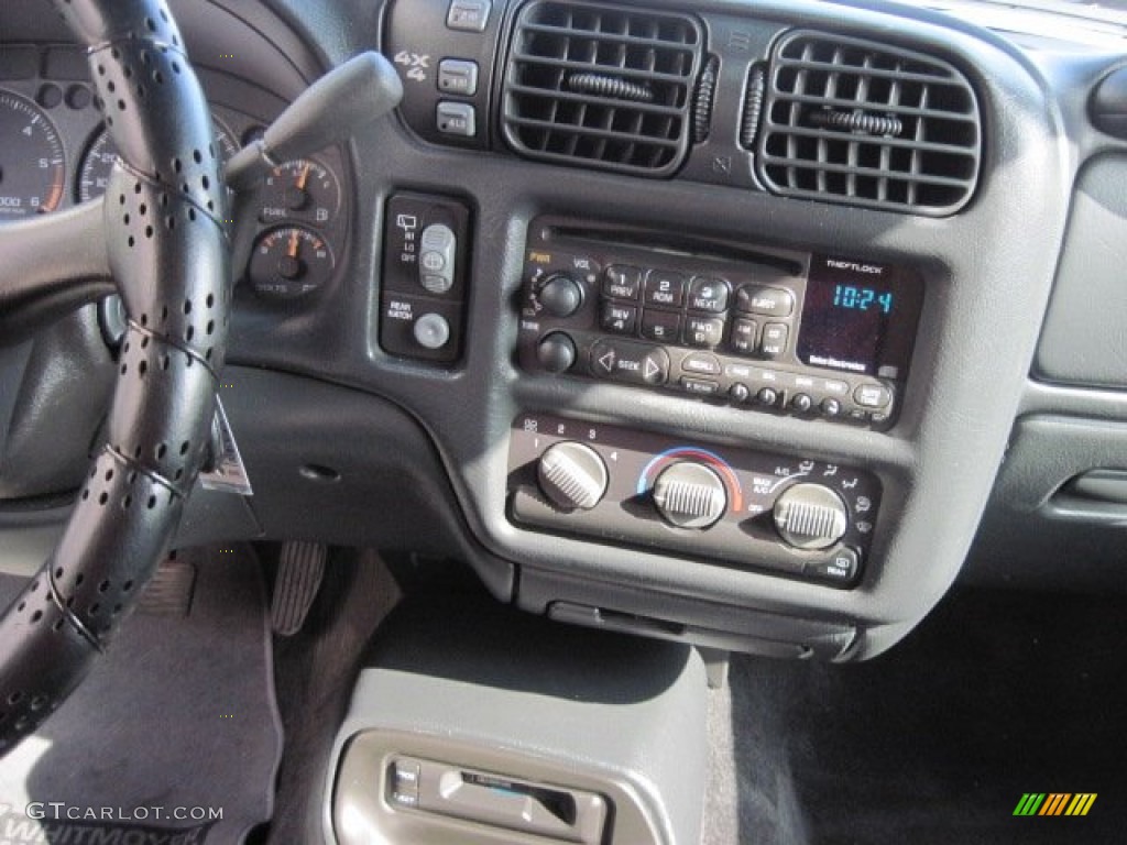 2000 Blazer LS 4x4 - Space Blue Metallic / Graphite Gray photo #9