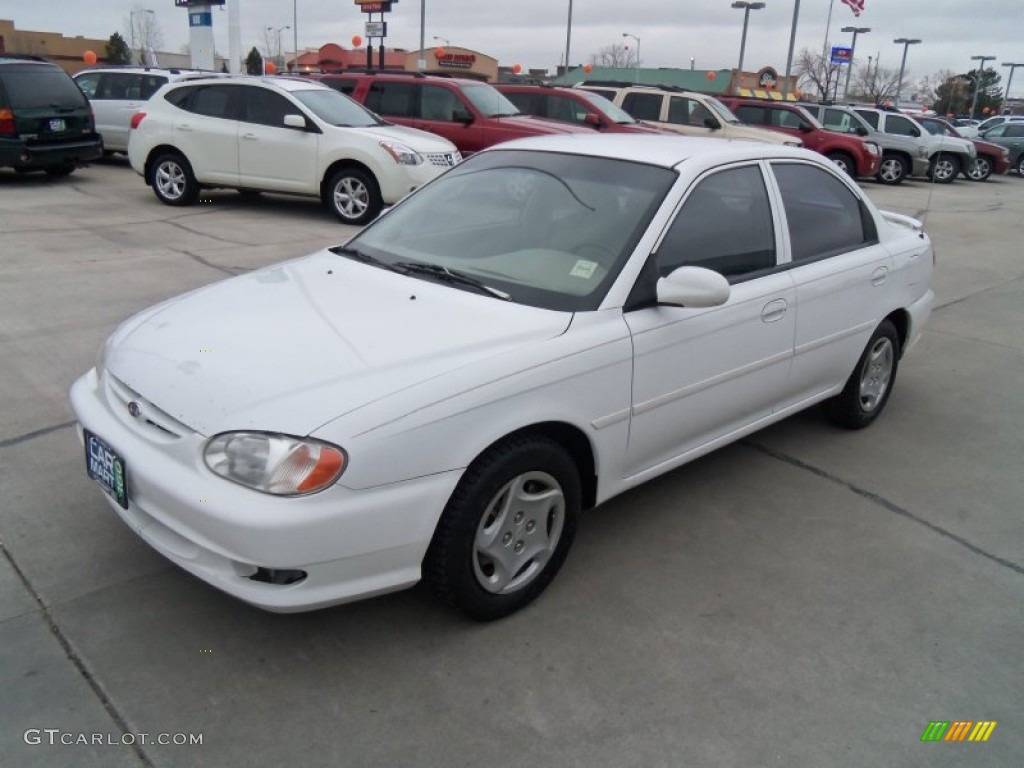 2001 Sephia  - White / Beige photo #5