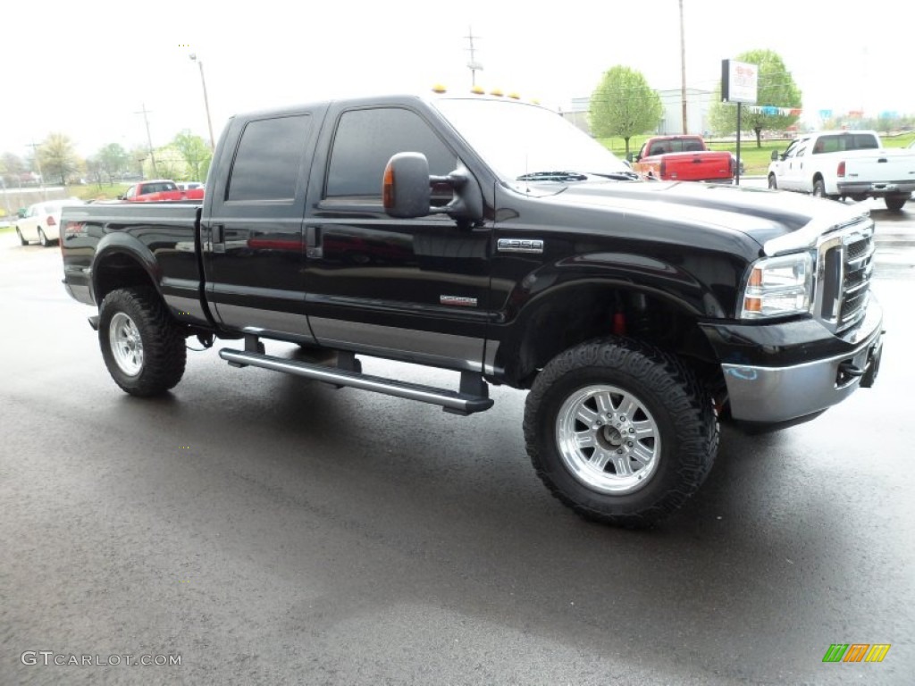 2005 F350 Super Duty Lariat Crew Cab 4x4 - Black / Medium Flint photo #7