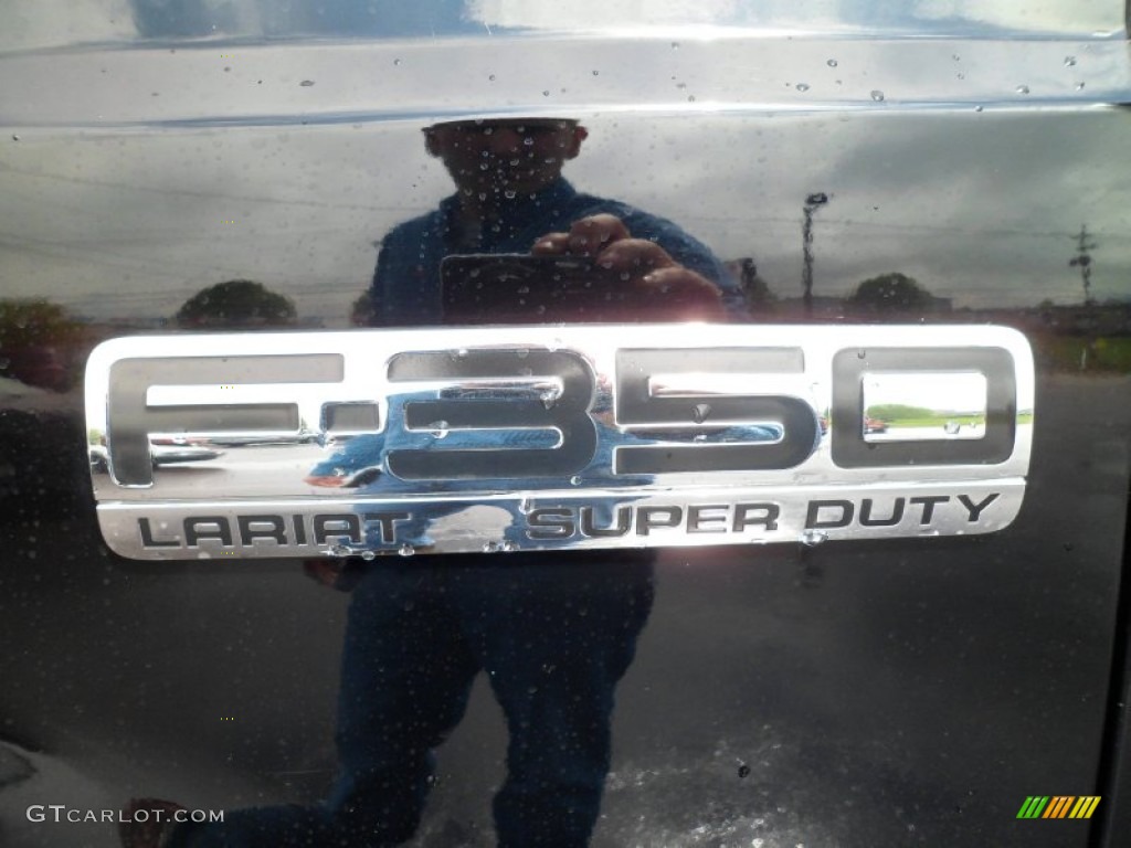 2005 Ford F350 Super Duty Lariat Crew Cab 4x4 Marks and Logos Photo #62764957