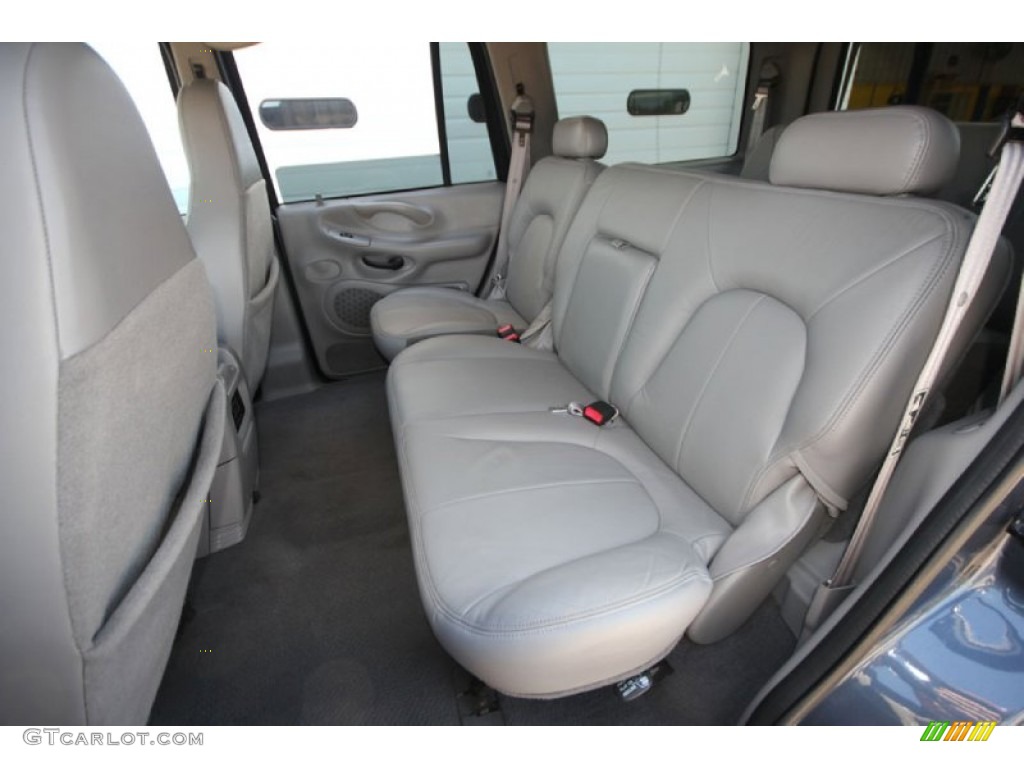 2002 Ford Expedition XLT Rear Seat Photo #62768813