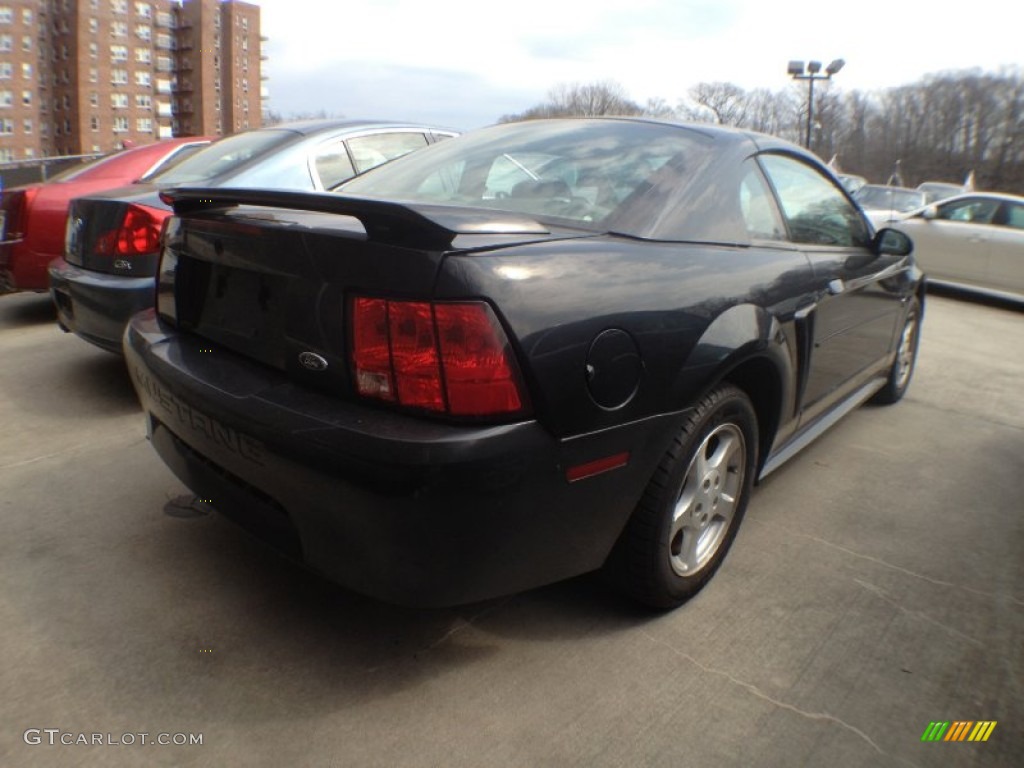 2002 Mustang V6 Coupe - Black / Medium Parchment photo #6
