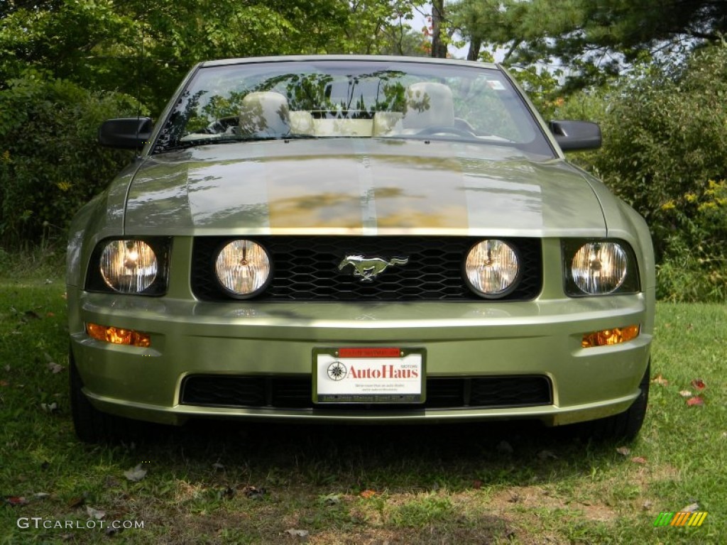 2006 Mustang GT Premium Convertible - Legend Lime Metallic / Light Parchment photo #16