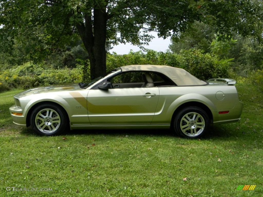 2006 Mustang GT Premium Convertible - Legend Lime Metallic / Light Parchment photo #43