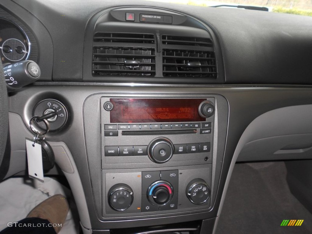 2007 Aura XE - Ocean Mist Metallic / Gray photo #23