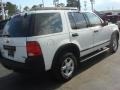 2005 Oxford White Ford Explorer XLS  photo #3