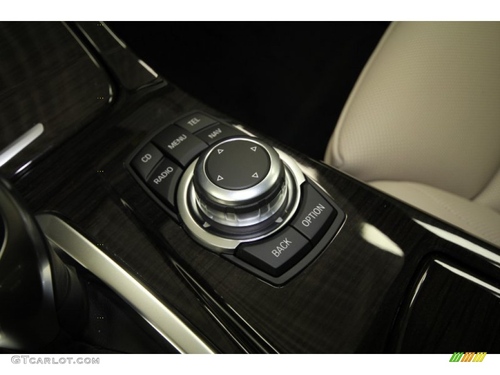 2012 5 Series 550i Sedan - Dark Graphite Metallic II / Oyster/Black photo #20