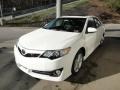 Super White - Camry SE Photo No. 5