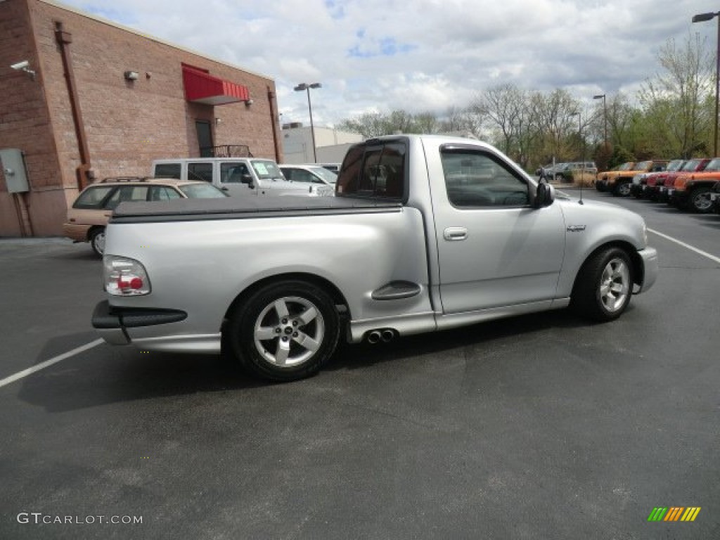Silver Metallic 2001 Ford F150 SVT Lightning Exterior Photo #62788533