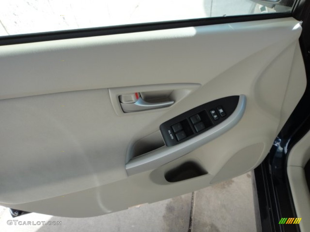 2012 Prius 3rd Gen Two Hybrid - Nautical Blue Metallic / Bisque photo #11