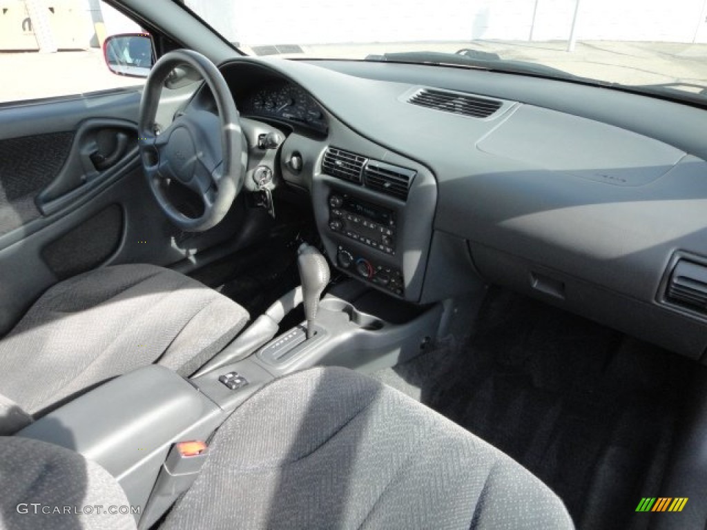 2004 Cavalier LS Sport Coupe - Victory Red / Graphite photo #14