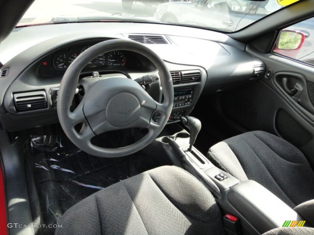 2004 Cavalier LS Sport Coupe - Victory Red / Graphite photo #19